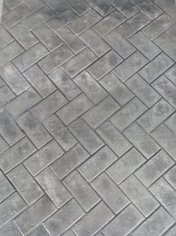Stamped concrete with large ashlar pattern