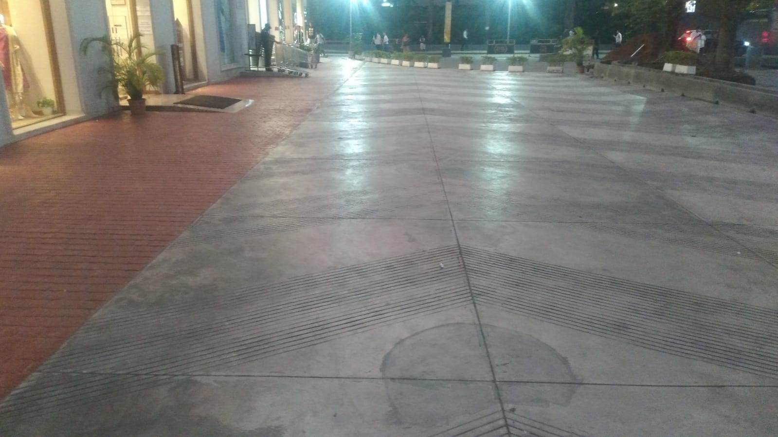 Stamped concrete with running bond pattern