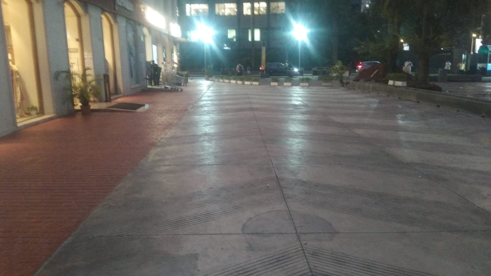 Stamped concrete with sandstone look