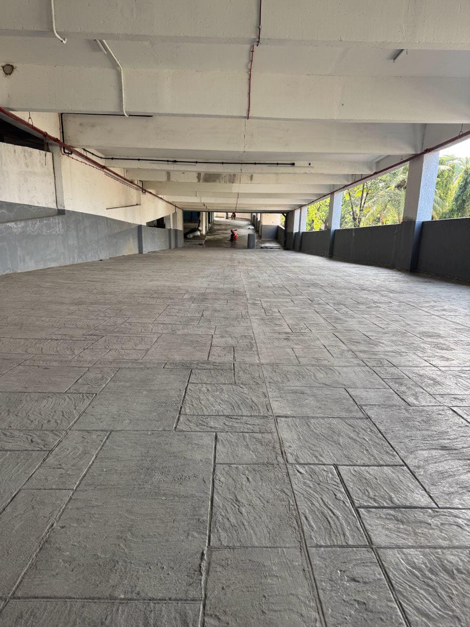 Stamped concrete with natural stone pattern